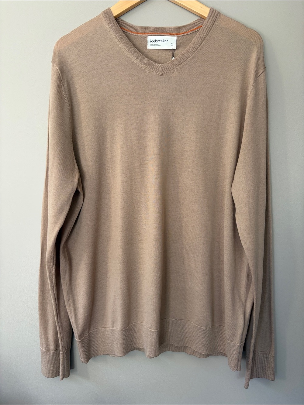 Icebreaker Men’s Wilcox LS V Neck Wool Sweater Praline Size XL NWT Tan Brown